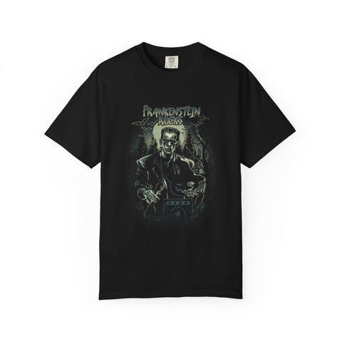 Frankenstein Rocks Halloween Graphic Novelty Design T-Shirt