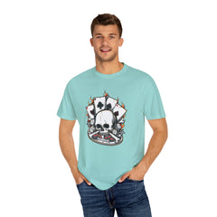 Skull Playing Cards Dice Gambling Casino Design T-Shirt
