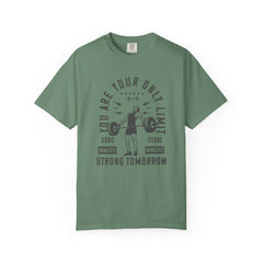 Sore Today Strong Tomorrow Fitness Graphic Weightlifting T-Shirt