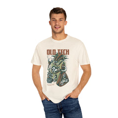 Vintage Robot Post Of The End Futuristic Style T-Shirt