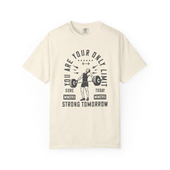 Sore Today Strong Tomorrow Fitness Graphic Weightlifting T-Shirt
