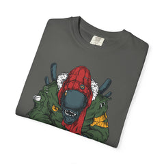 Alien Hugs Funny Shirt - Facehugger Sci-Fi Comedy Tee