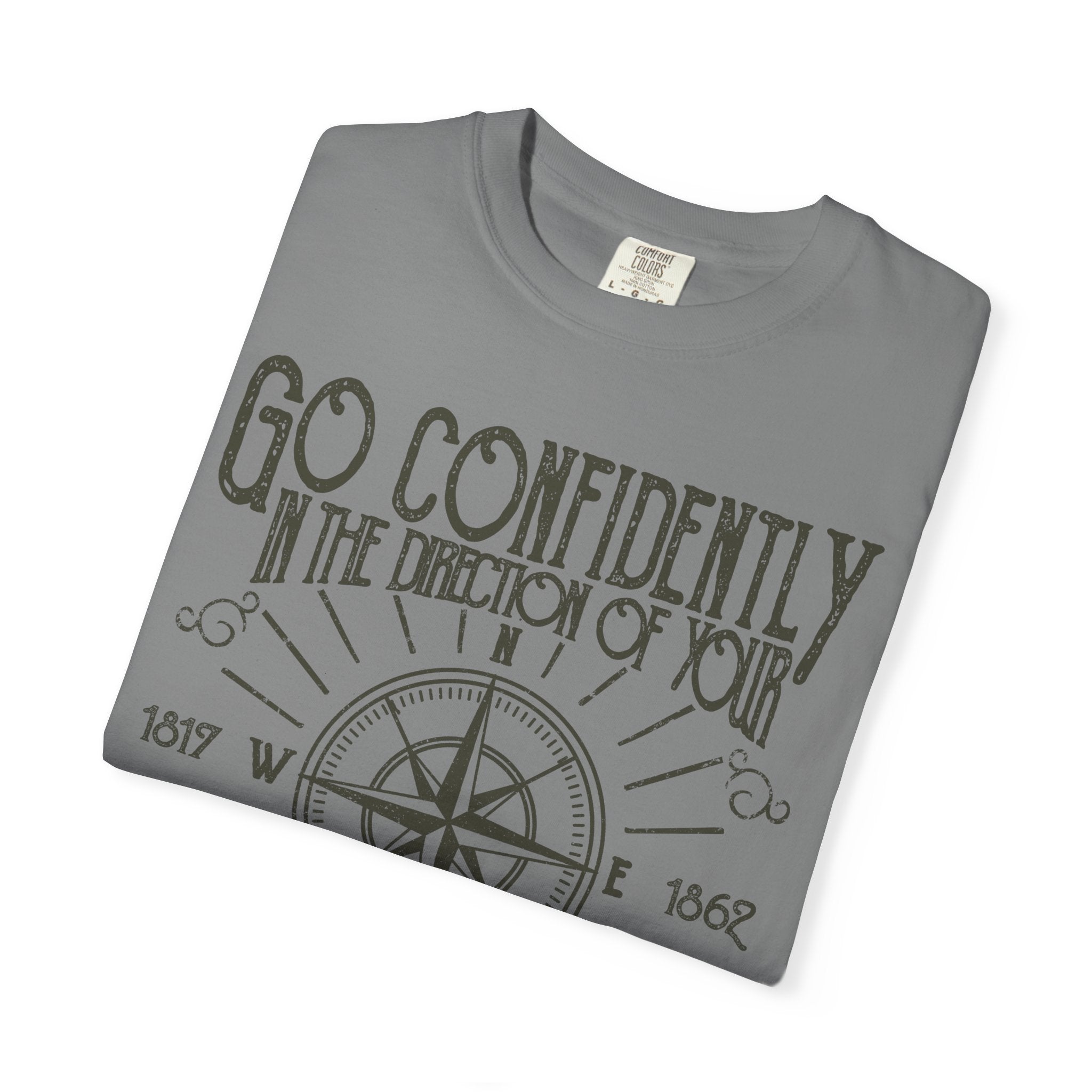 Go Confidently Dreams Henry David Thoreau Design T-Shirt - Sinful Threads