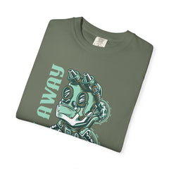 Fly Away Steampunk Robot With Japanese Text Design T-Shirt