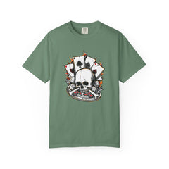 Skull Playing Cards Dice Gambling Casino Design T-Shirt