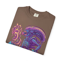 Sexy Alien Queen Parody Shirt - Sci-Fi Horror Comedy Tee
