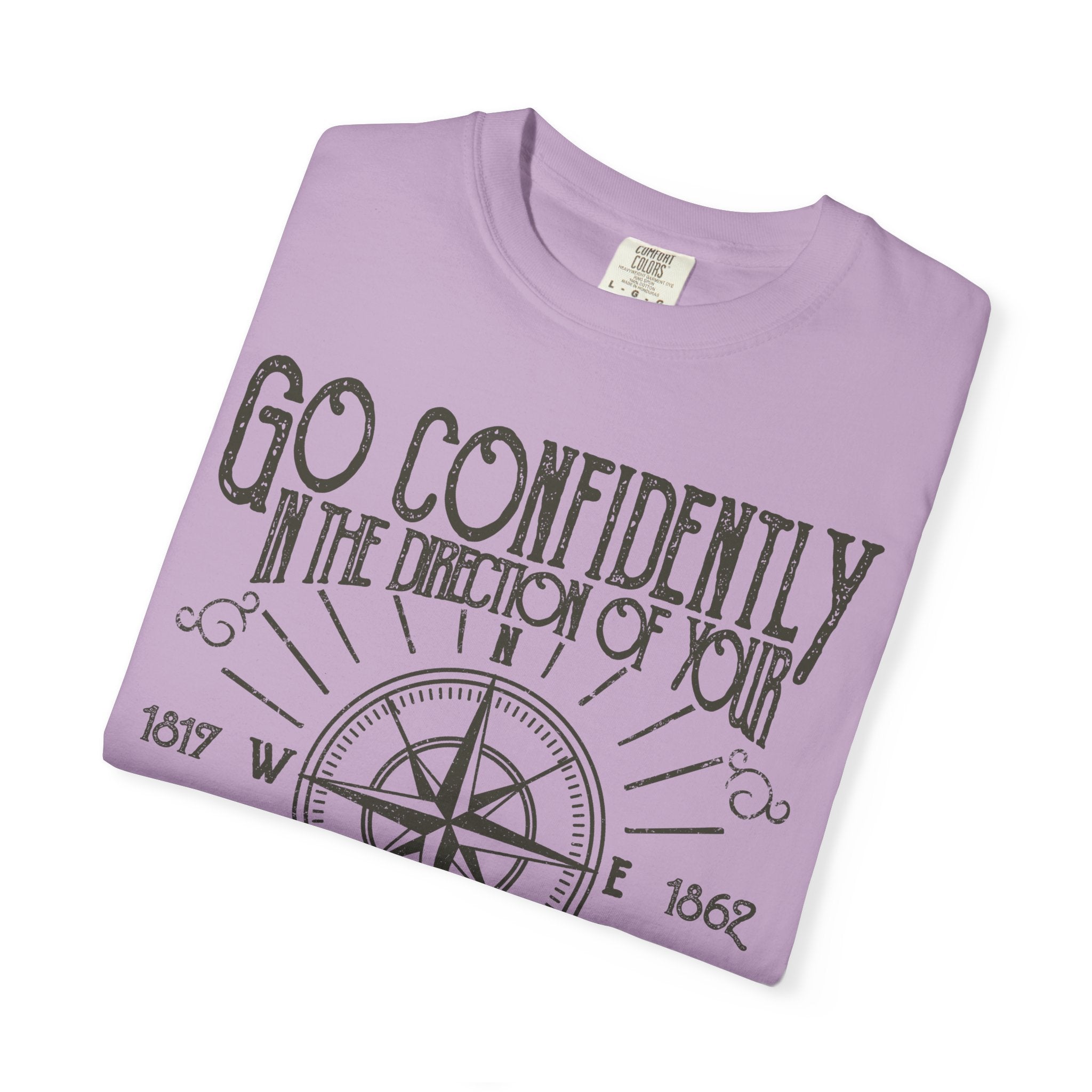 Go Confidently Dreams Henry David Thoreau Design T-Shirt - Sinful Threads