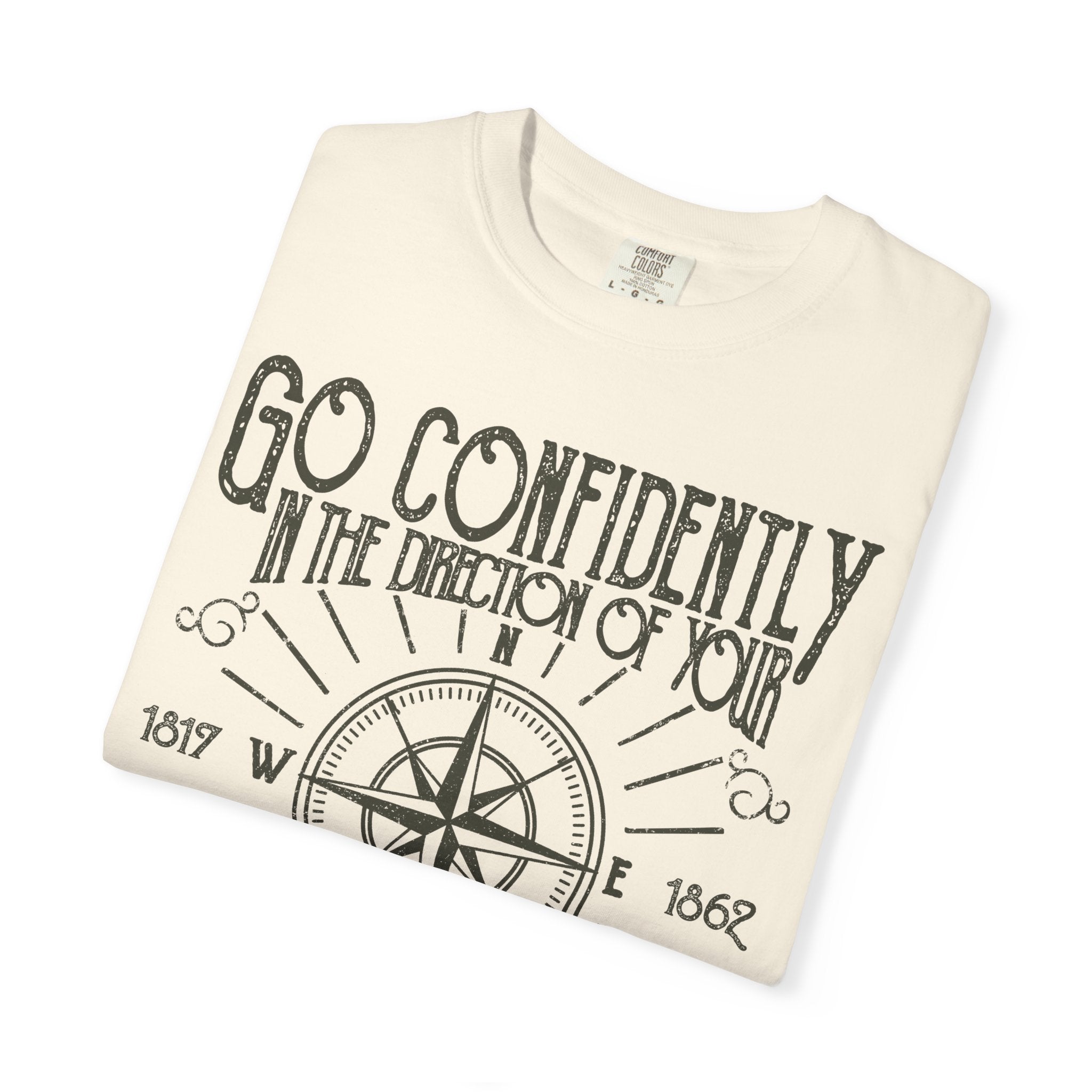Go Confidently Dreams Henry David Thoreau Design T-Shirt - Sinful Threads